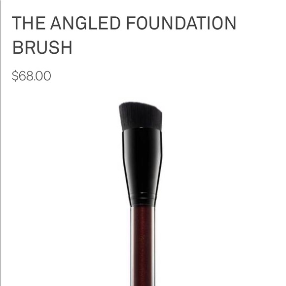 Kevyn Aucoin The Angled Foundation Brush - Picture 1 of 3